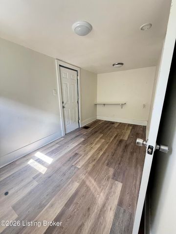 1120 Weller Ave, Louisville, KY 40208