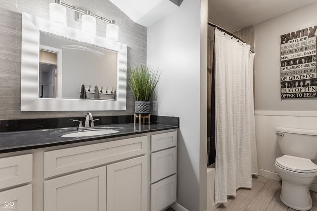 535 Nuthatch Drive, Zionsville, IN 46077