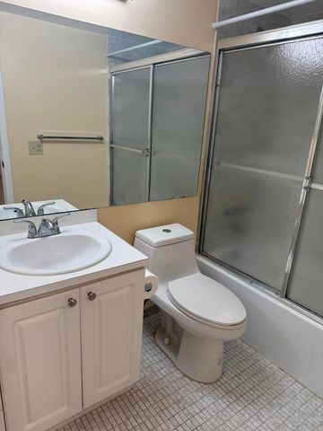 830 S HOLLYBROOK Drive 204, Pembroke Pines, FL 33025