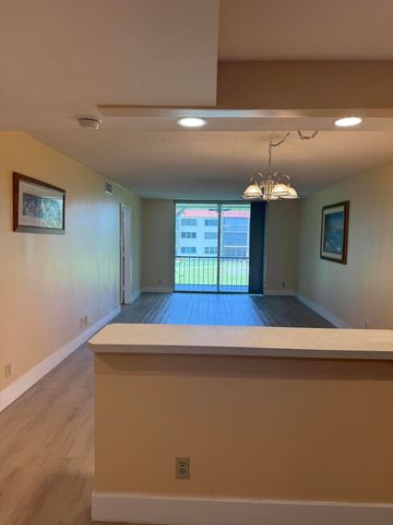 830 S HOLLYBROOK Drive 204, Pembroke Pines, FL 33025