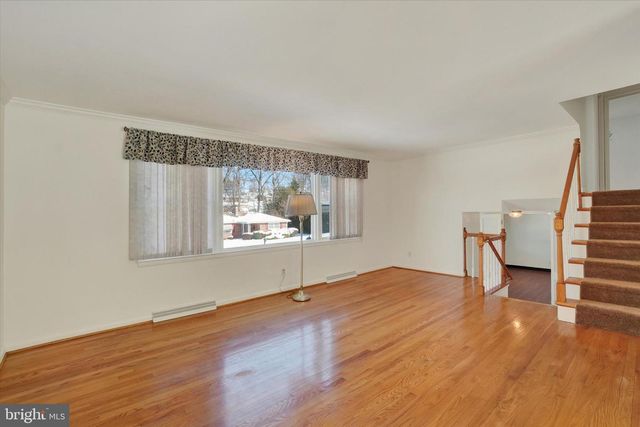 2670 RALEIGH DR, York, PA 17402