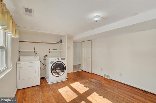 2670 RALEIGH DR, York, PA 17402