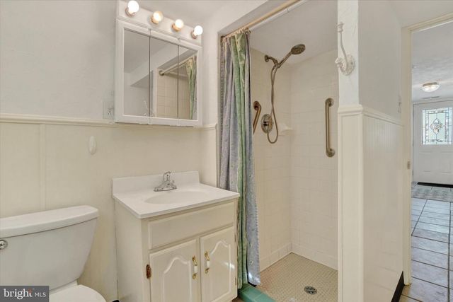 2670 RALEIGH DR, York, PA 17402