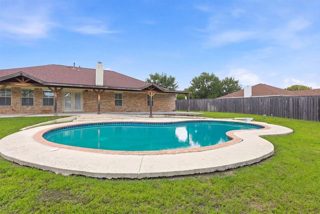 6806 Burning Bush, Sachse, TX 75048