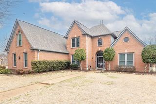 1376 HUNTERS MILL TRL, Collierville, TN 38017