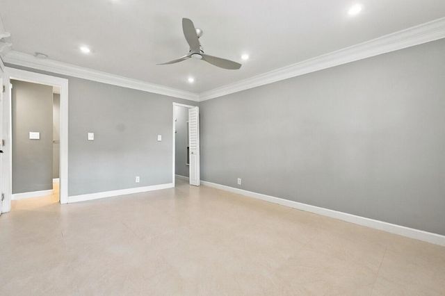 3017 N Oakland Forest Drive 102, Oakland Park, FL 33309