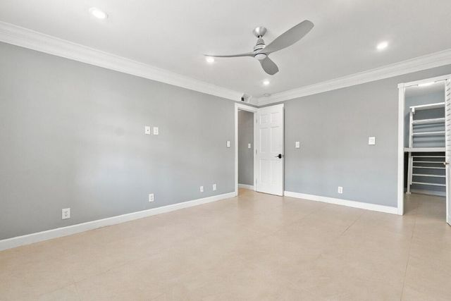 3017 N Oakland Forest Drive 102, Oakland Park, FL 33309