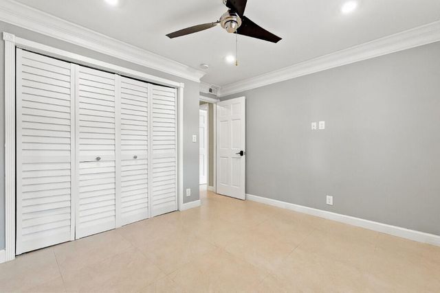 3017 N Oakland Forest Drive 102, Oakland Park, FL 33309