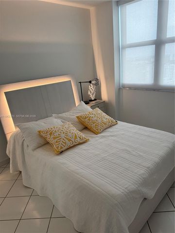 2555 Collins Ave 2402, Miami Beach, FL 33140