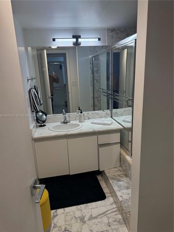 2555 Collins Ave 2402, Miami Beach, FL 33140