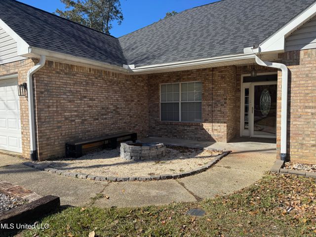 646 Koula Drive, Diamondhead, MS 39525