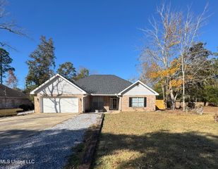 646 Koula Drive, Diamondhead, MS 39525