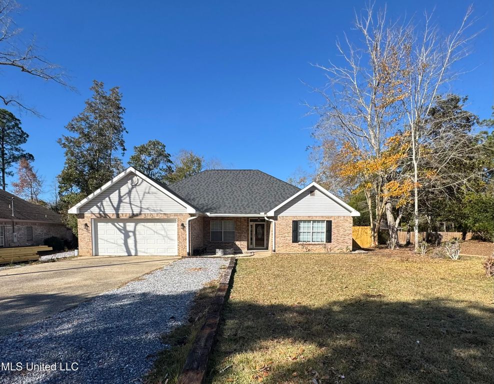 646 Koula Drive, Diamondhead, MS 39525