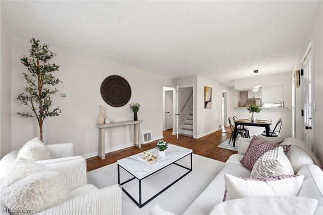 2313 23rd Street, Cuyahoga Falls, OH 44223