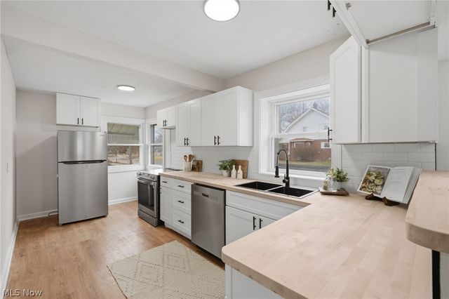 2313 23rd Street, Cuyahoga Falls, OH 44223