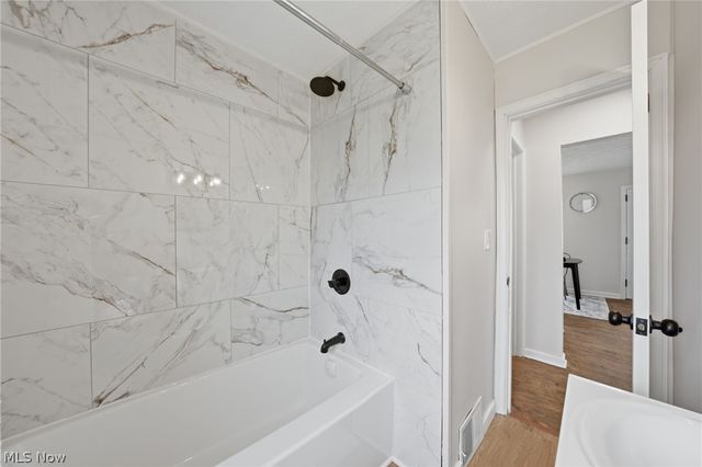 2313 23rd Street, Cuyahoga Falls, OH 44223