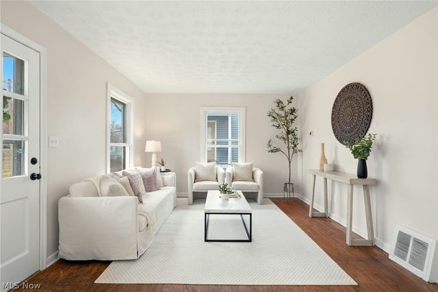 2313 23rd Street, Cuyahoga Falls, OH 44223