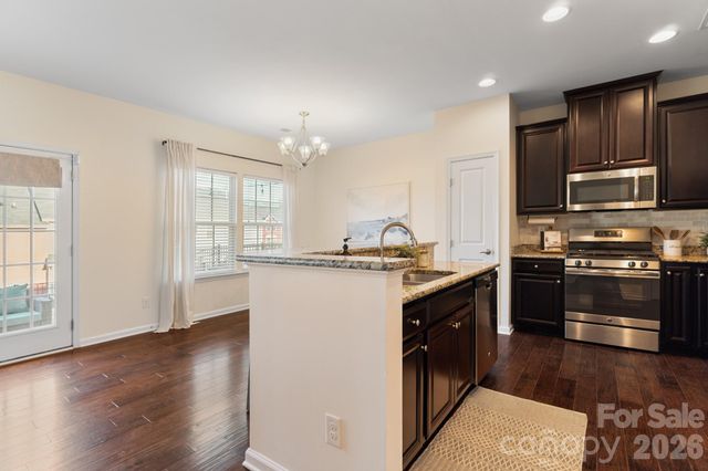 3525 Hornets Nest Way, Charlotte, NC 28208