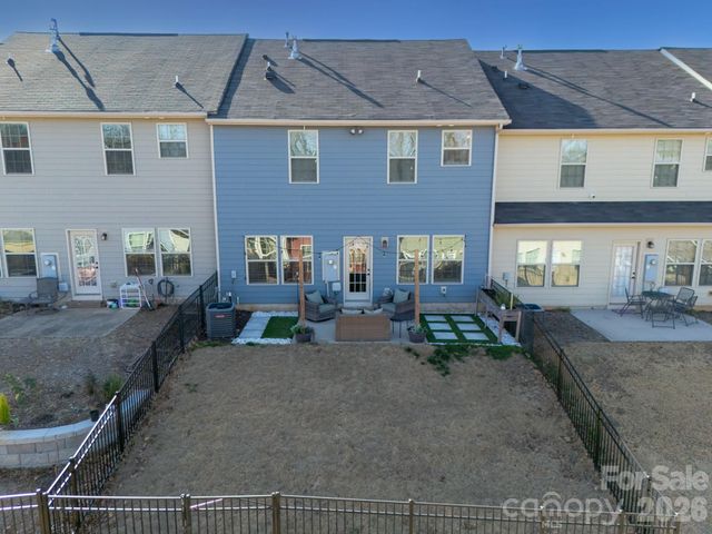 3525 Hornets Nest Way, Charlotte, NC 28208