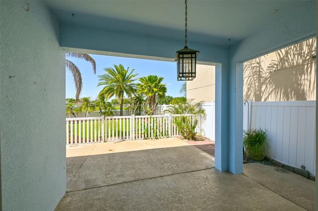 12206 CITRUS LEAF DRIVE, Gibsonton, FL 33534