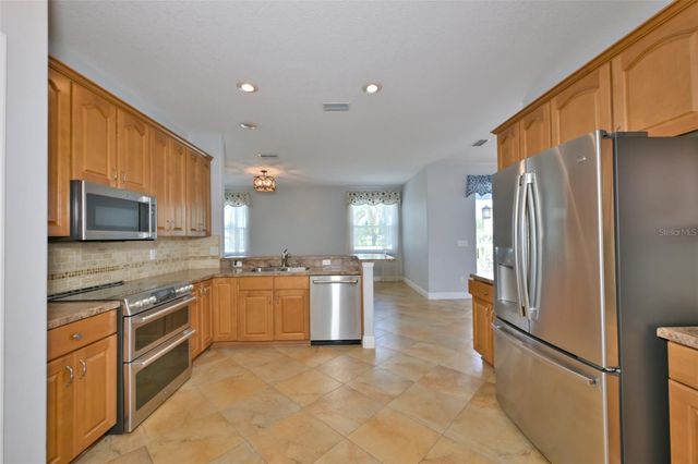 12206 CITRUS LEAF DRIVE, Gibsonton, FL 33534