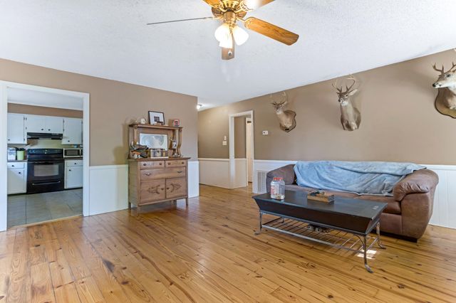 118 Wren Lane, Inman, SC 29349