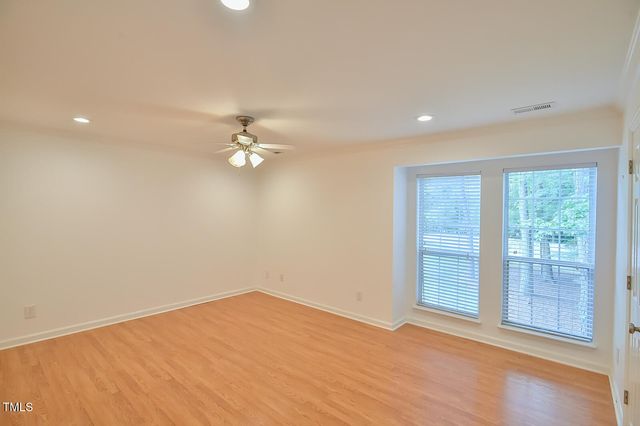 1002 Kingswood Drive H, Chapel Hill, NC 27517