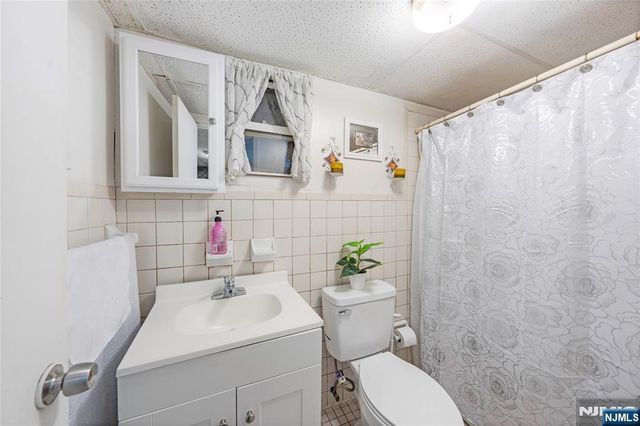 325 68th Street, Guttenberg, NJ 07093