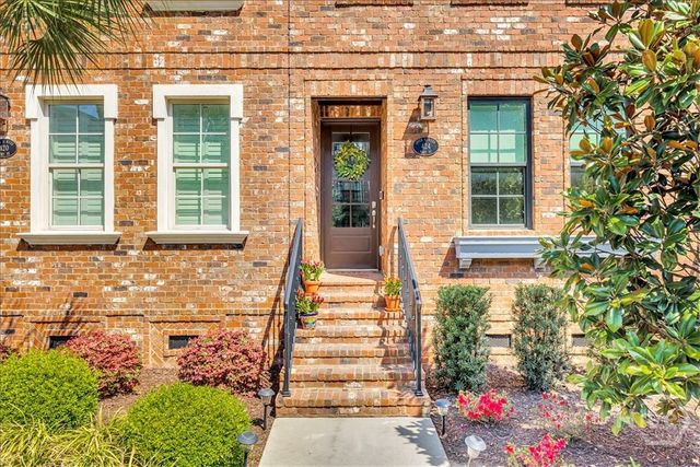 424 Port Street, Savannah, GA 31401