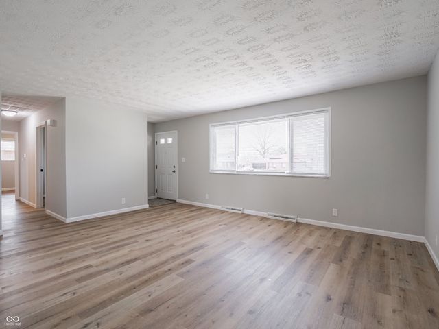 5355 N Kenmore Road, Indianapolis, IN 46226