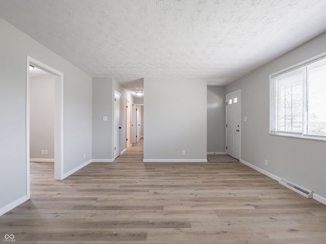 5355 N Kenmore Road, Indianapolis, IN 46226