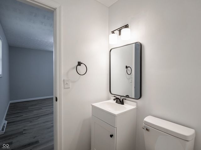 5355 N Kenmore Road, Indianapolis, IN 46226