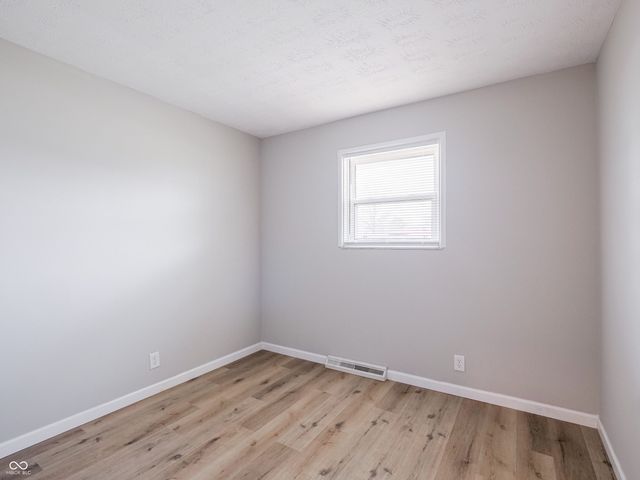 5355 N Kenmore Road, Indianapolis, IN 46226