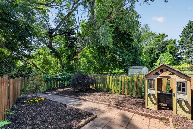 3840 DENNISON AVE, Drexel Hill, PA 19026
