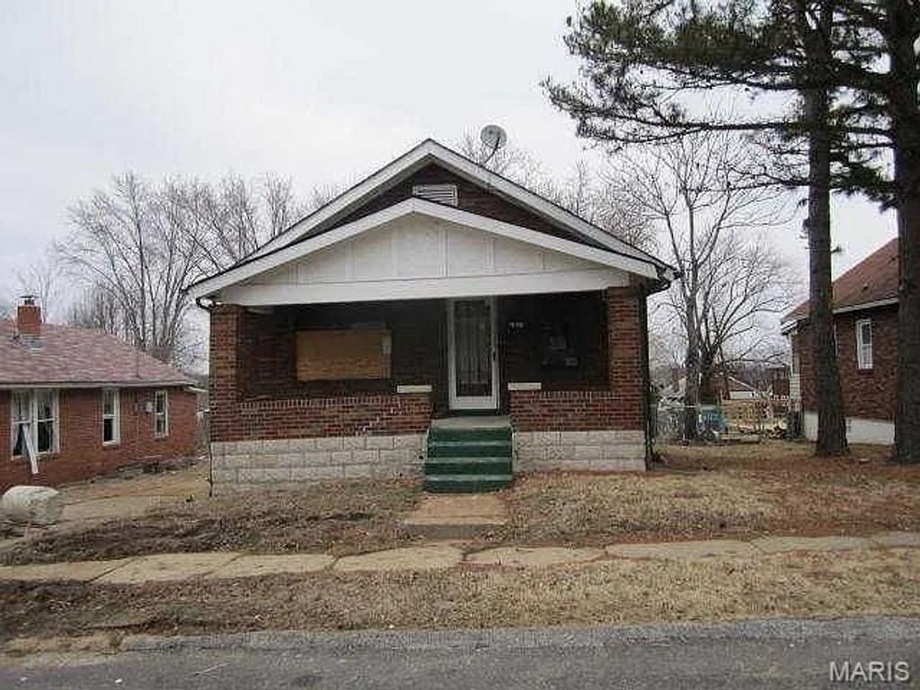 6343 Lena Avenue, St Louis, MO 63136