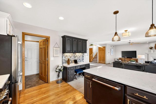 9618 Shadow Ridge Trail, Middleton, WI 53562