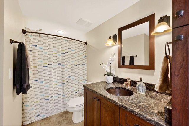 9618 Shadow Ridge Trail, Middleton, WI 53562