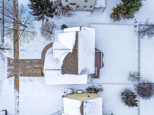 9618 Shadow Ridge Trail, Middleton, WI 53562