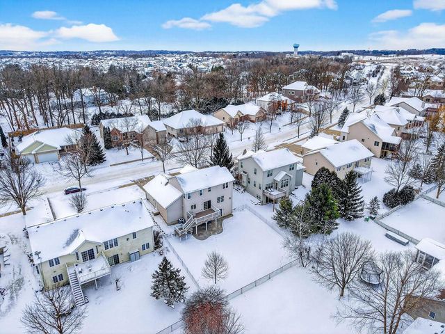 9618 Shadow Ridge Trail, Middleton, WI 53562