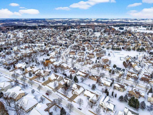 9618 Shadow Ridge Trail, Middleton, WI 53562