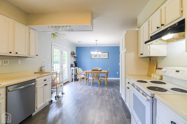 404 County Road 723, Jonesboro, AR 72405