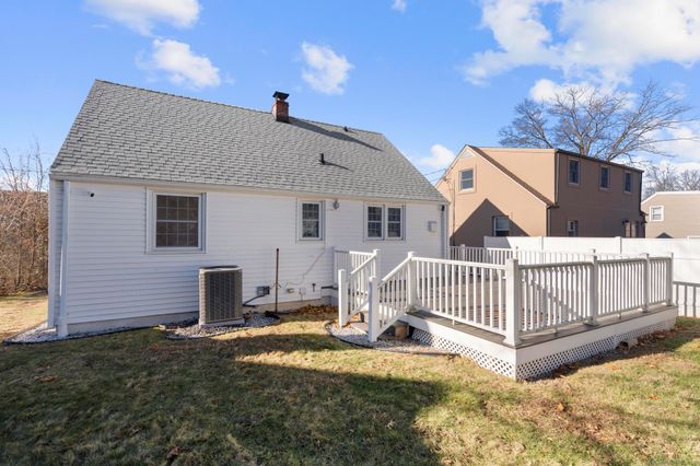 16 Silk Street, Norwalk, CT 06850