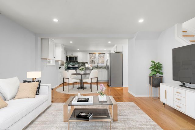 16 Silk Street, Norwalk, CT 06850