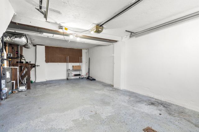 16 Silk Street, Norwalk, CT 06850