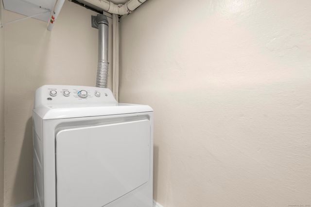 16 Silk Street, Norwalk, CT 06850