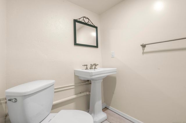 16 Silk Street, Norwalk, CT 06850