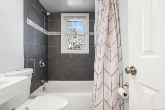 16 Silk Street, Norwalk, CT 06850