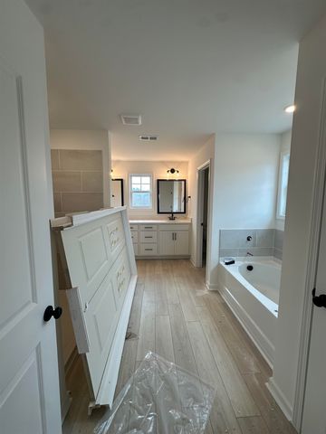 684 Gilgal Lane, Wellford, SC 29385