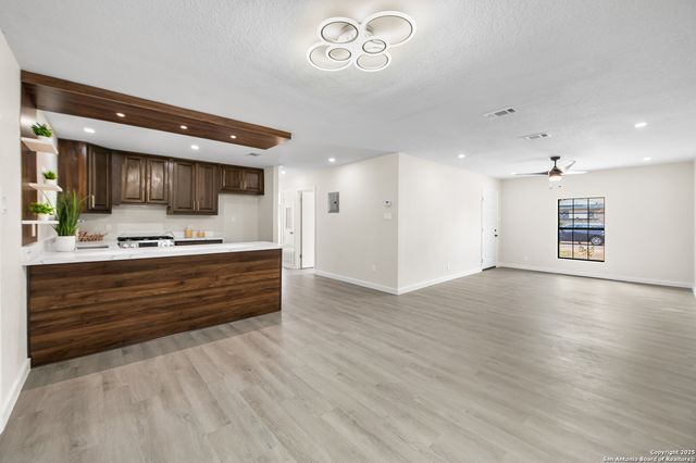 1610 Brice St., San Antonio, TX 78220