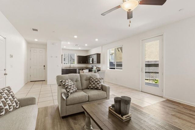 4254 W Berryesa Ave, Merced, CA 95348